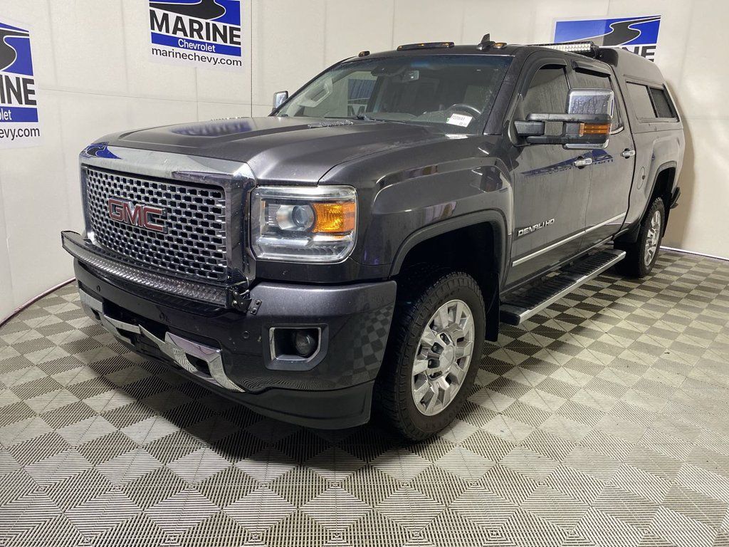 Used 2016 GMC Sierra 2500 Denali w/ Duramax Plus Package AWD/4WD image 14