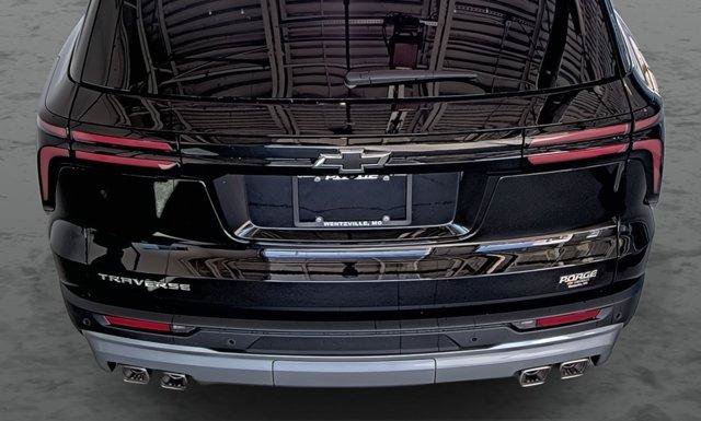 New 2027 Chevrolet Traverse LT w/ Driver Confidence Package FWD image 11