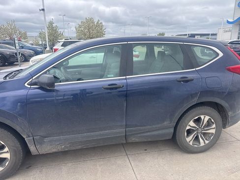 Used 2019 Honda CR-V LX image 2