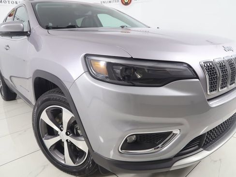 Used 2020 Jeep Cherokee Limited image 15