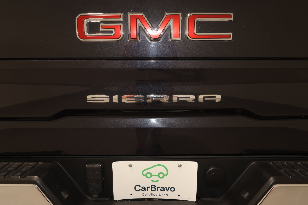 Certified 2023 GMC Sierra 1500 SLT w/ SLT Premium Plus Package AWD/4WD image 39