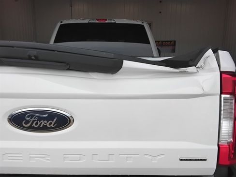 Used 2018 Ford F250 XLT AWD/4WD image 17