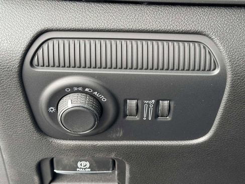 New 2026 Jeep Grand Wagoneer L 4WD w/ Premium Group I image 28