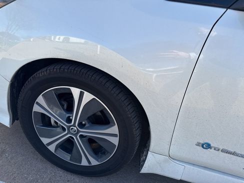 Certified 2019 Nissan Leaf SV image 9