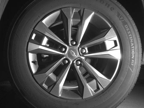 Used 2025 Chevrolet Equinox LT image 14