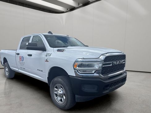 Used 2019 RAM 2500 Tradesman w/ Safety Group AWD/4WD image 6