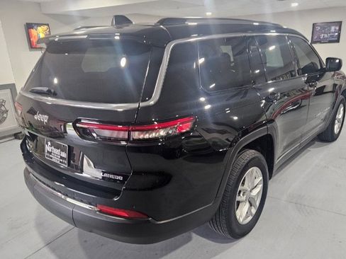 Used 2022 Jeep Grand Cherokee L Laredo w/ Luxury Tech Group I AWD/4WD image 12