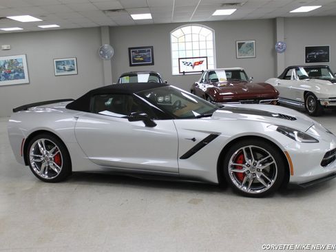 Used 2015 Chevrolet Corvette Stingray Convertible w/ 3LT Preferred Equipment Group RWD image 10