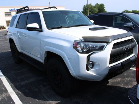 Used 2022 Toyota 4Runner TRD Pro AWD/4WD image 2