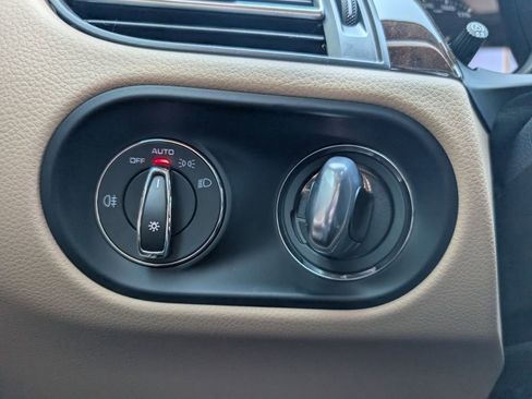 Certified 2023 Porsche Macan image 22