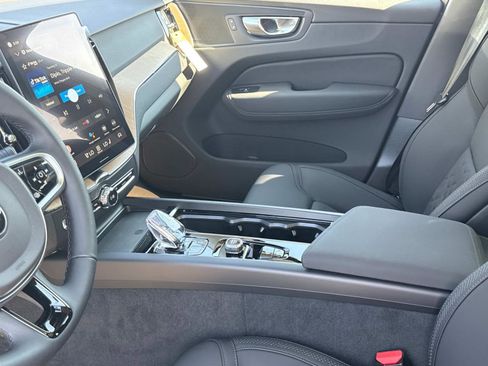 New 2026 Volvo XC60 B5 Plus w/ Climate Package image 19