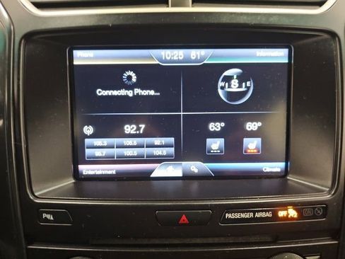 Used 2016 Ford Explorer XLT w/ Equipment Group 202A image 24