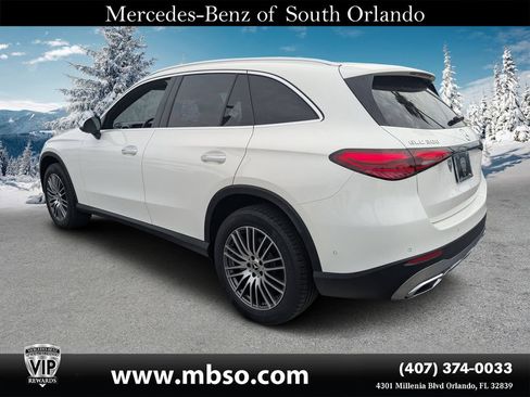 Certified 2025 Mercedes-Benz GLC 300 4MATIC image 18