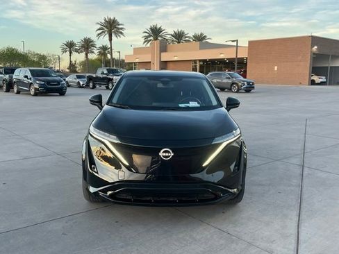 Used 2023 Nissan Ariya AWD image 3