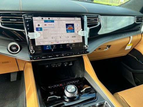 New 2026 Jeep Grand Wagoneer L Summit AWD/4WD image 15