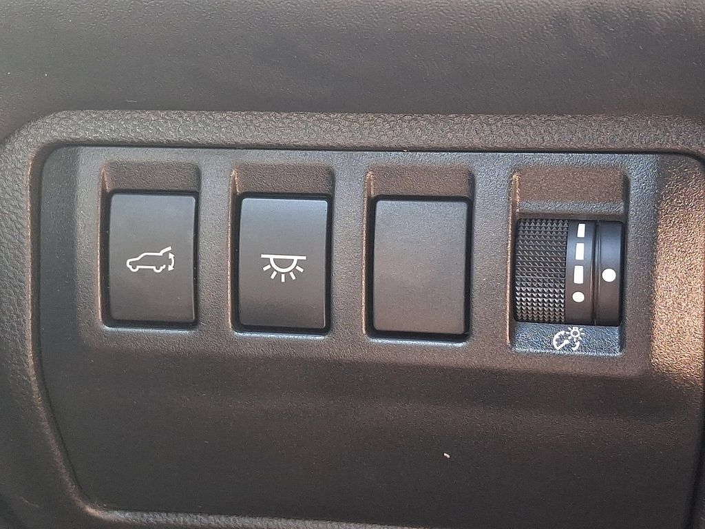 Used 2025 Subaru Ascent Bronze Edition AWD/4WD image 26