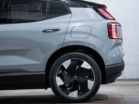 New 2026 Volvo EX30 Ultra image 4