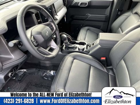 New 2025 Ford Bronco Badlands image 21