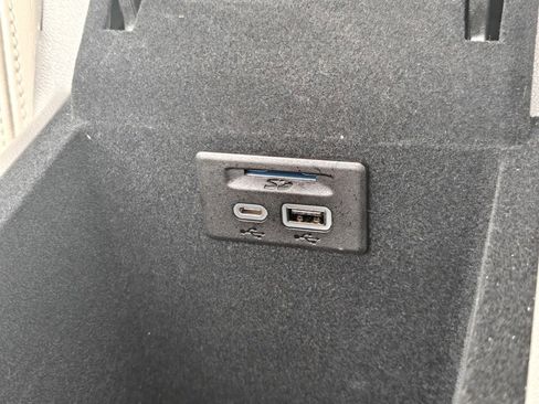 Used 2022 Cadillac XT5 Premium Luxury w/ Technology Package image 46