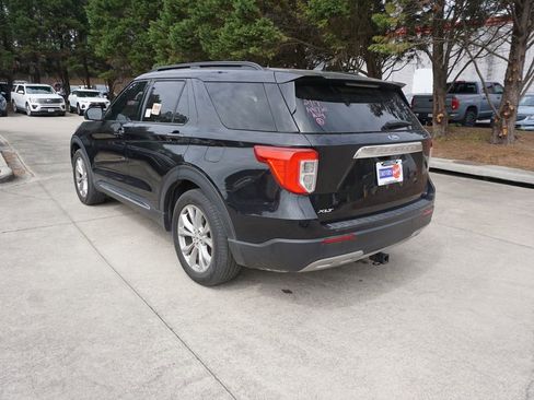 Used 2023 Ford Explorer XLT w/ Equipment Group 202A image 21