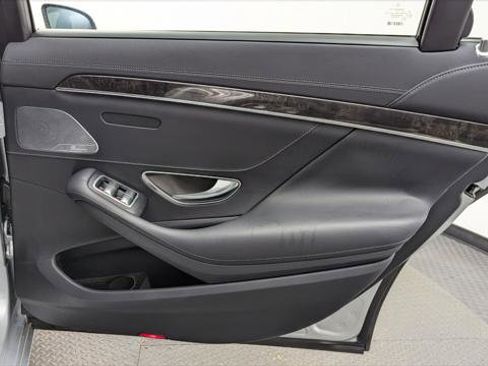 Used 2018 Mercedes-Benz S 450 Sedan image 21
