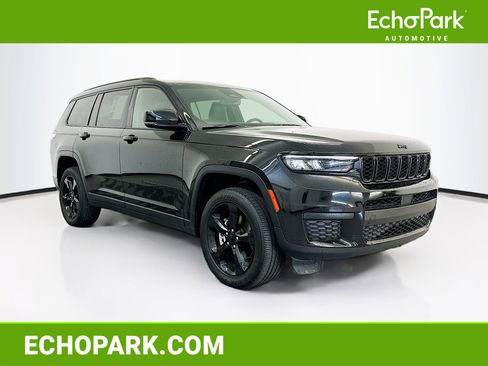Used 2023 Jeep Grand Cherokee L Laredo image 1