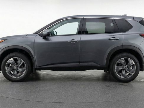 Used 2025 Nissan Rogue SV FWD image 5