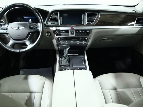 Used 2018 Genesis G80 3.8 w/ Option Group 02 image 5