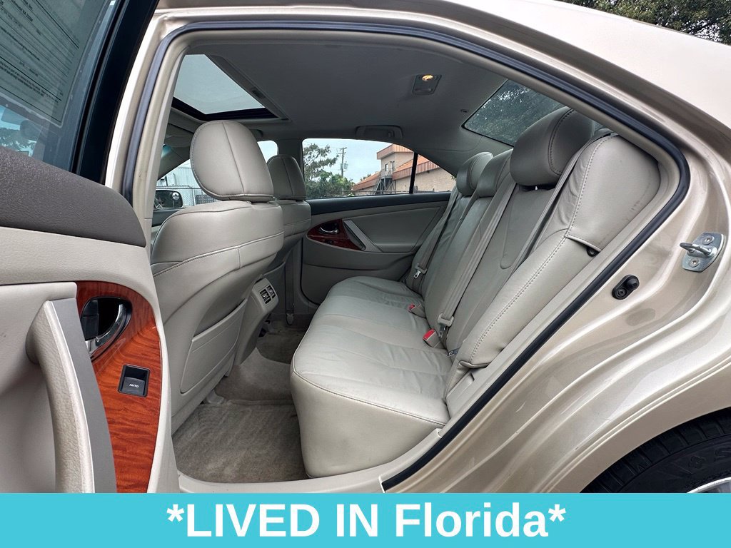 Used 2011 Toyota Camry XLE FWD image 26