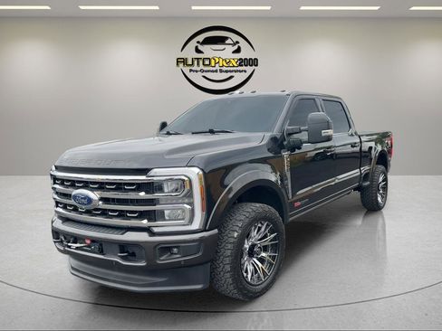 Used 2024 Ford F250 King Ranch AWD/4WD image 3