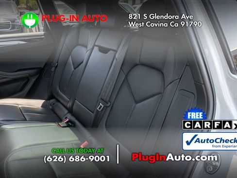 Used 2022 Porsche Macan AWD/4WD image 11