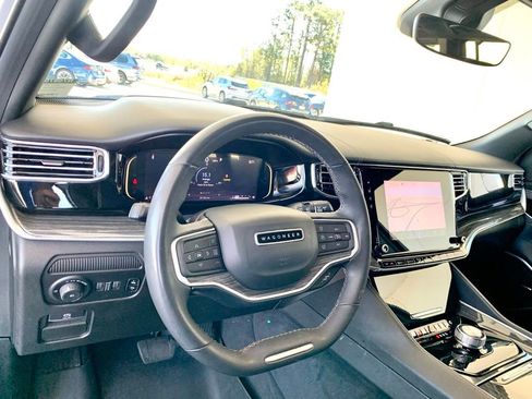 Used 2022 Jeep Wagoneer Series III w/ Convenience Group I RWD image 10