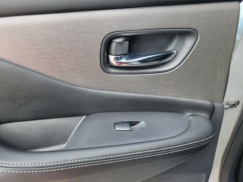 Used 2024 Nissan Murano SV FWD image 25