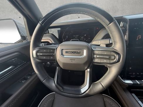 Used 2026 GMC Yukon Denali Ultimate AWD/4WD image 21