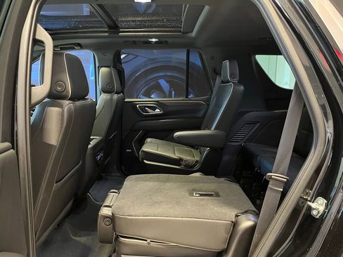 Used 2022 Chevrolet Tahoe Premier w/ Premium Package image 24