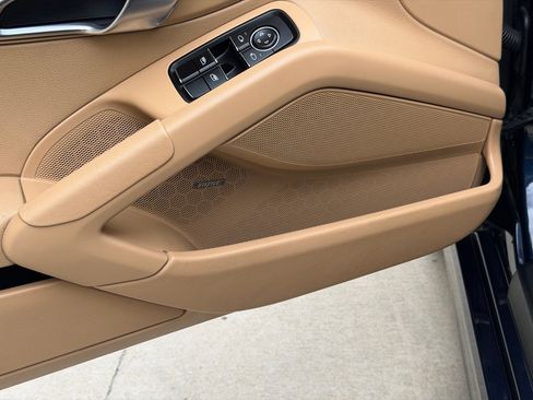 Used 2015 Porsche Cayman RWD image 26