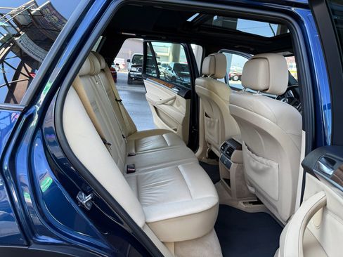 Used 2011 BMW X5 xDrive35i image 18