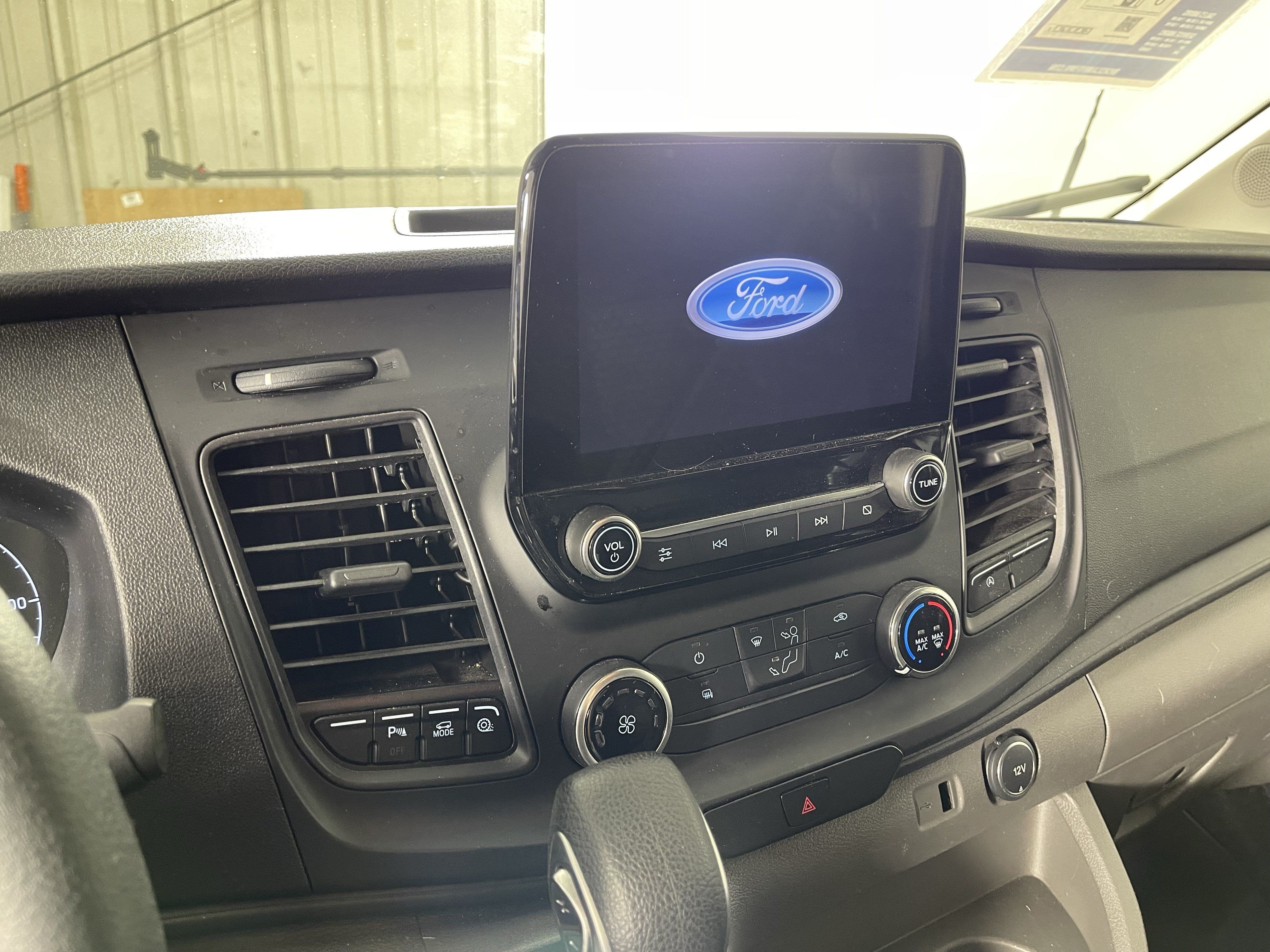 Used 2020 Ford Transit 250 Low Roof RWD image 17