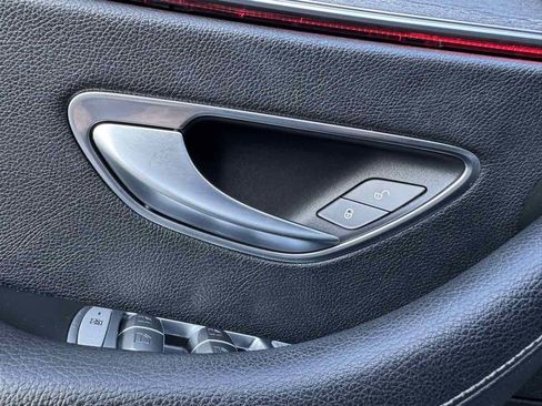 Used 2021 Mercedes-Benz E 350 4MATIC Sedan image 28