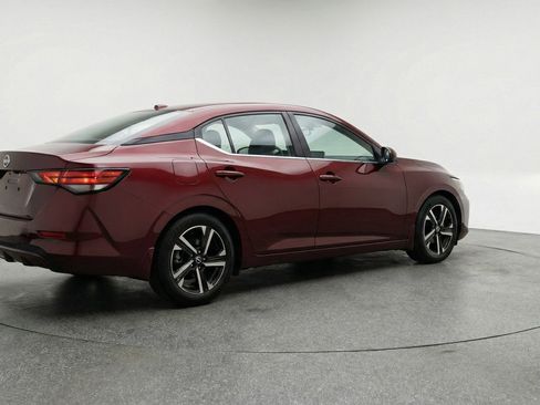 Used 2025 Nissan Sentra SV image 9