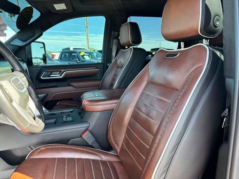 Certified 2025 GMC Sierra 2500 Denali Ultimate AWD/4WD image 13