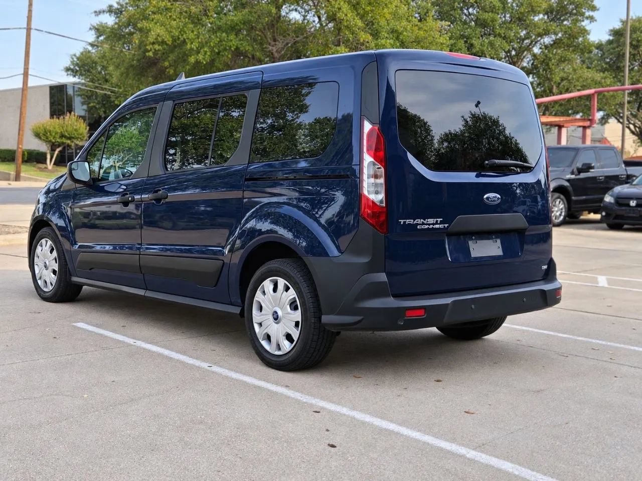 Used 2019 Ford Transit Connect XL FWD image 5