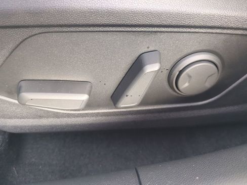 New 2026 Hyundai Elantra Limited image 21