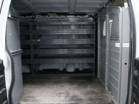 Used 2021 Chevrolet Express 3500 w/ Driver Convenience Package image 26