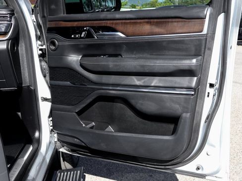 Used 2022 Jeep Grand Wagoneer Series II w/ Convenience Group III AWD/4WD image 58