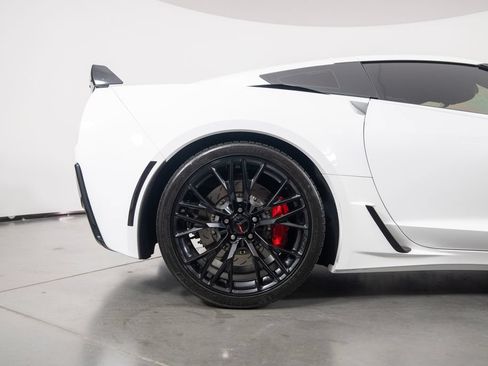 Used 2016 Chevrolet Corvette Z06 w/ 2LZ Preferred Equipment Group RWD image 20