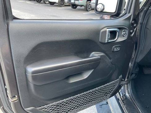 Used 2020 Jeep Wrangler Unlimited Rubicon AWD/4WD image 8
