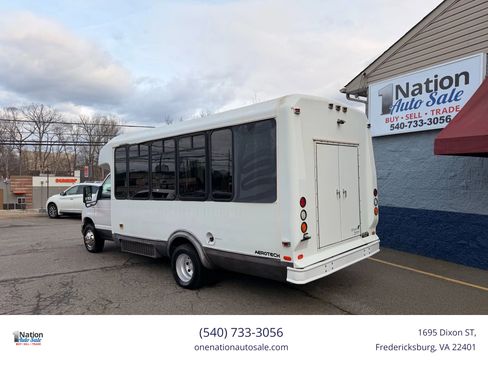Used 2003 Ford E-450 and Econoline 450 RWD image 4