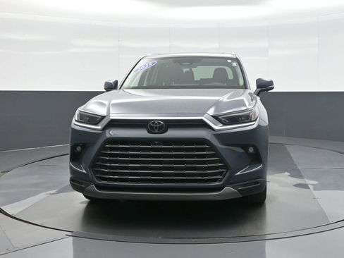 Certified 2025 Toyota Grand Highlander AWD image 2