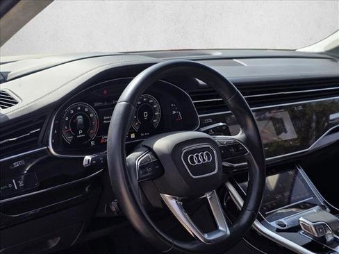 Used 2022 Audi Q7 3.0T Prestige image 14